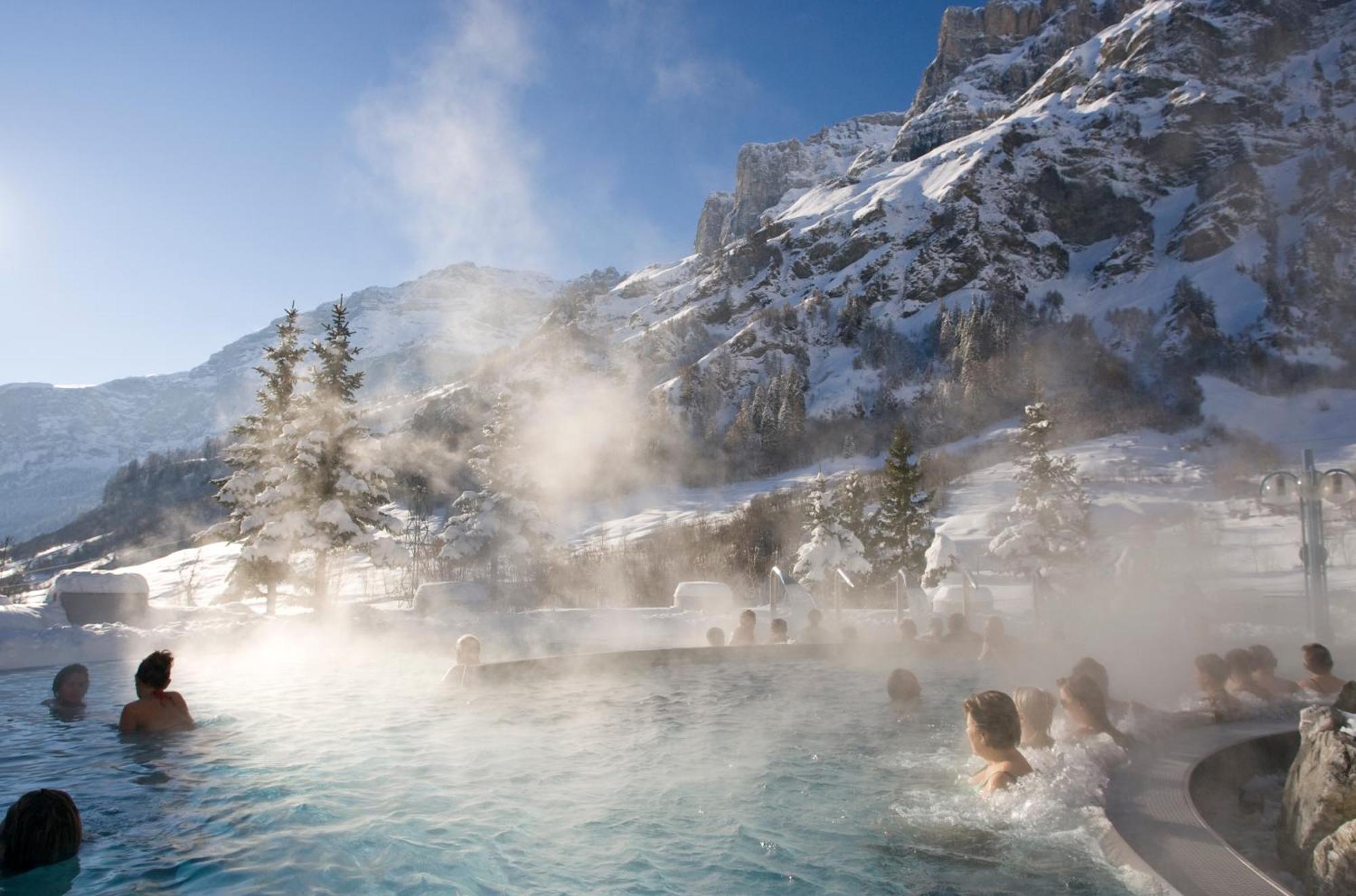Hotel Alpenblick-Leukerbad-Therme Esterno foto