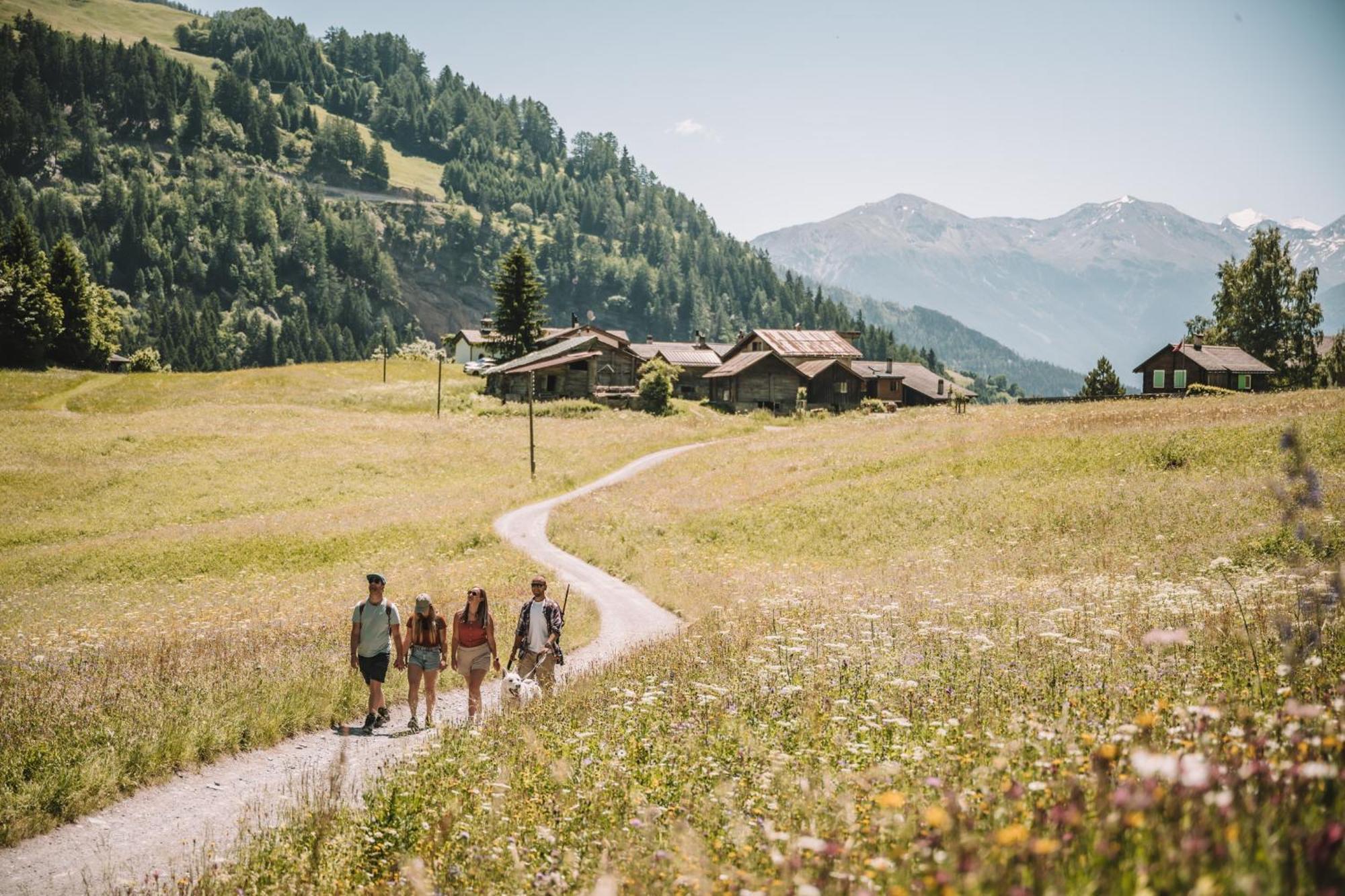 Hotel Alpenblick-Leukerbad-Therme Esterno foto