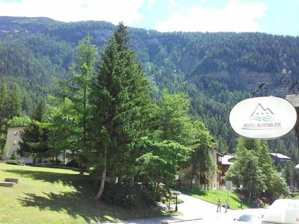 Hotel Alpenblick-Leukerbad-Therme Esterno foto